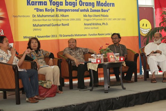 Bedah Buku Karma Yoga