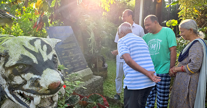Kunjungan Dr. Chandra dan Dr. S Ramaratnam ke One Earth